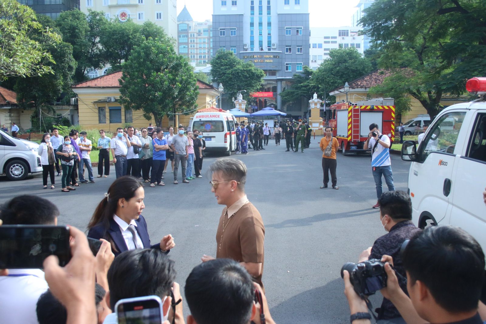 Hình ảnh toàn cảnh phiên xử bị cáo Nguyễn Phương Hằng và đồng phạm