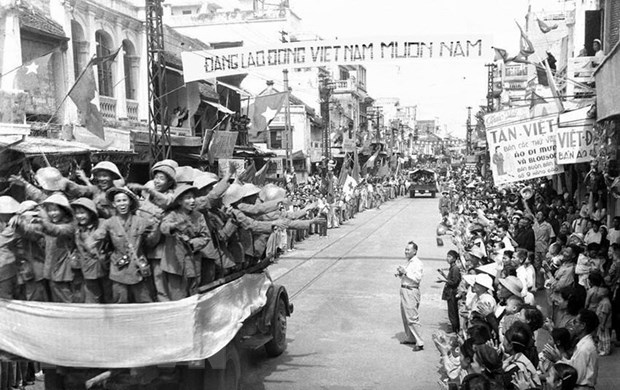 Kỷ niệm 69 năm Ngày Giải phóng Thủ đô: Hà Nội ngày khải hoàn