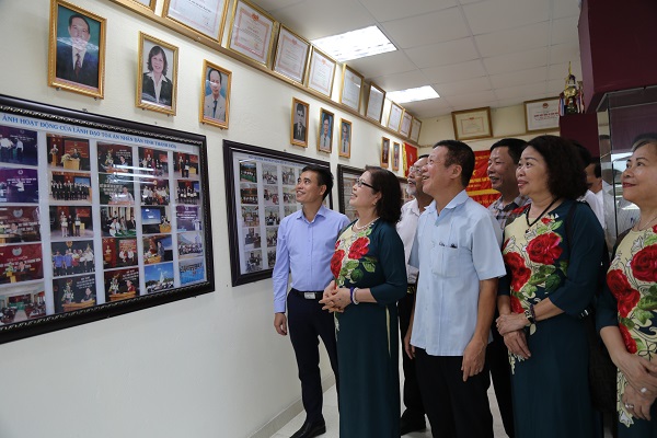 Trung tâm Tư vấn pháp luật cho người chưa thành niên thăm, gặp gỡ lãnh đạo TAND tỉnh Thanh Hoá