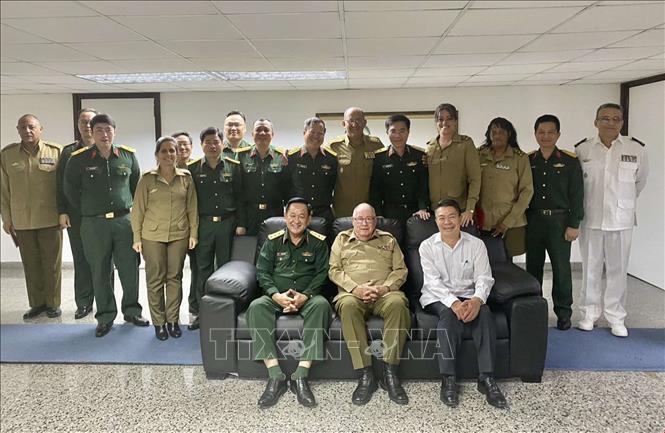 Việt Nam, Cuba tăng cường hợp tác về pháp luật quân sự, quốc phòng