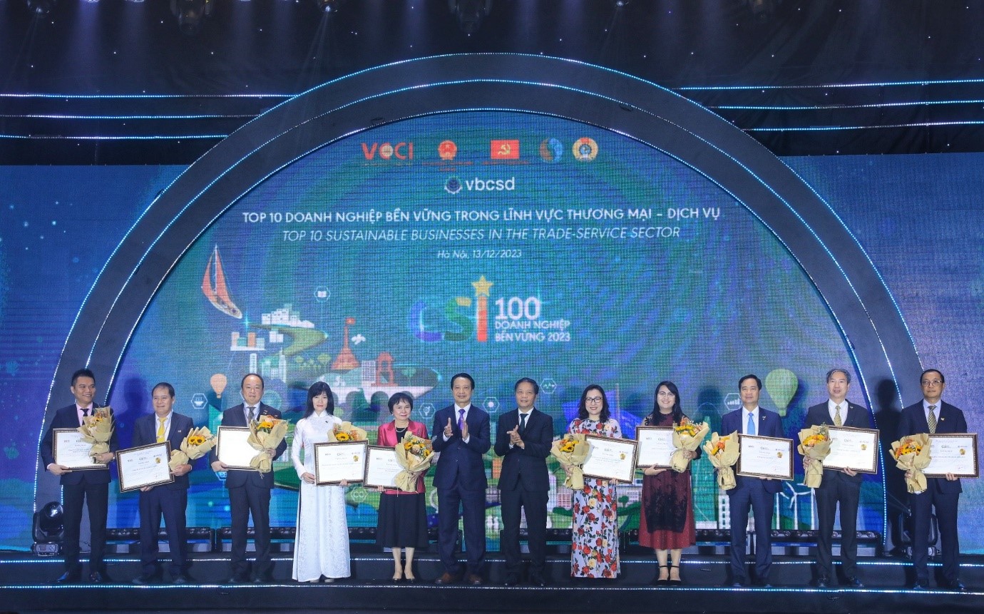 Herbalife Việt Nam được vinh danh Top 100 Doanh Nghiệp Bền Vững Việt Nam 2023 và Top 10 Doanh Nghiệp Bền Vững Trong Lĩnh Vực Thương Mại – Dịch Vụ