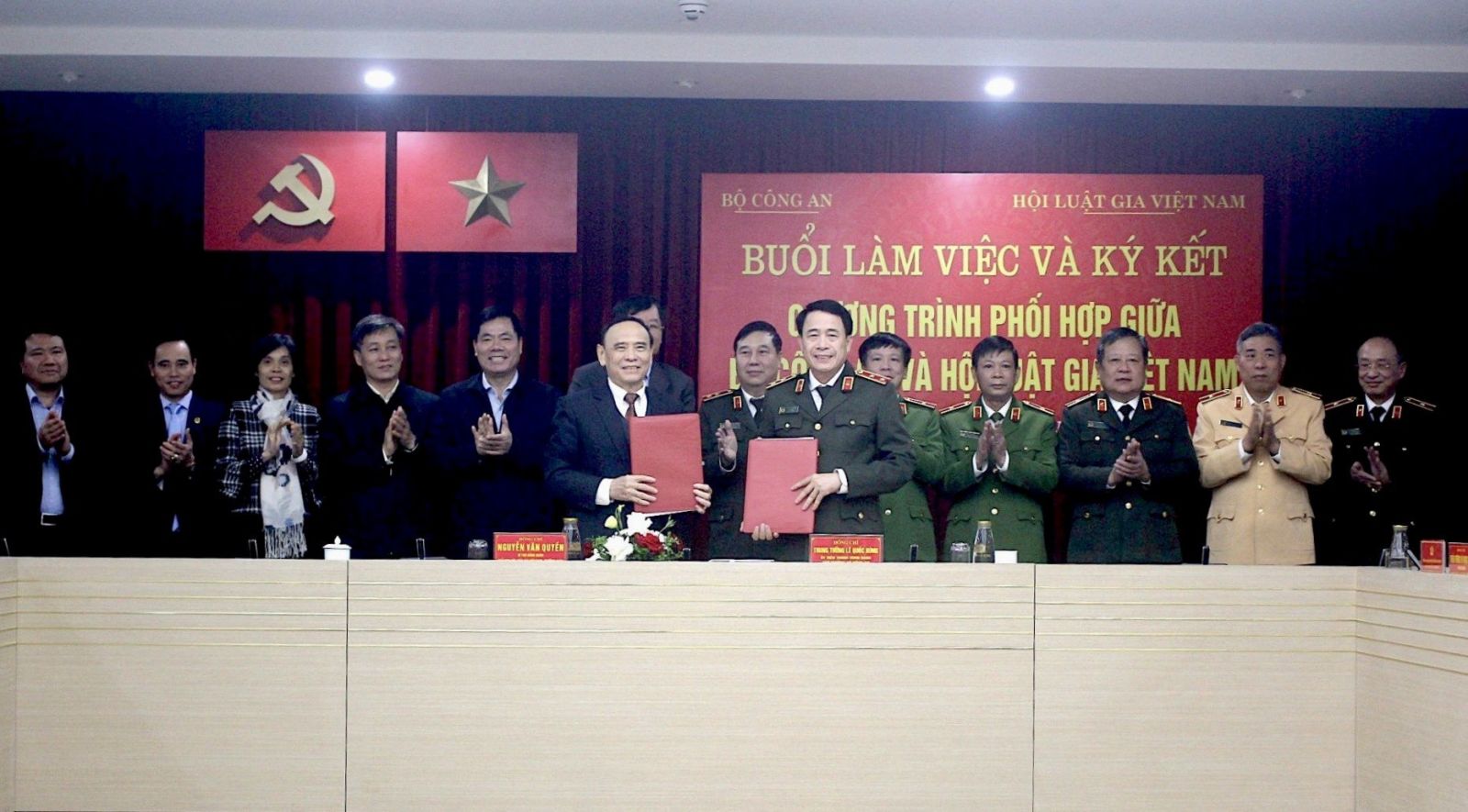 Hội Luật gia Việt Nam và Bộ Công an ký kết chương trình phối hợp