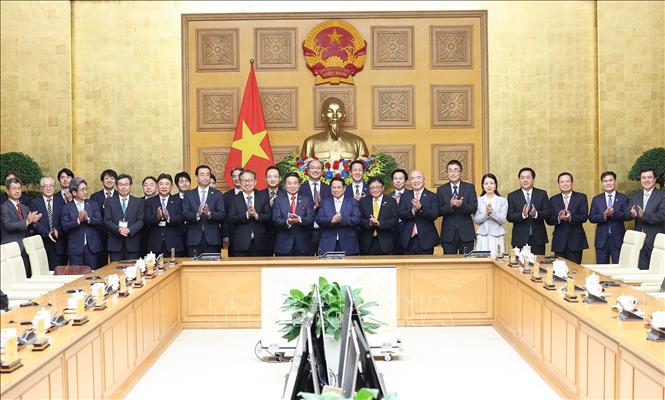Thủ tướng Phạm Minh Chính làm việc với Đoàn đại biểu Liên đoàn các tổ chức kinh tế Nhật Bản