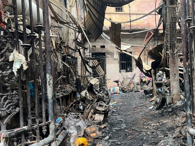 Công an Hà Nội khởi tố vụ cháy làm 14 người tử vong ở phố Trung Kính