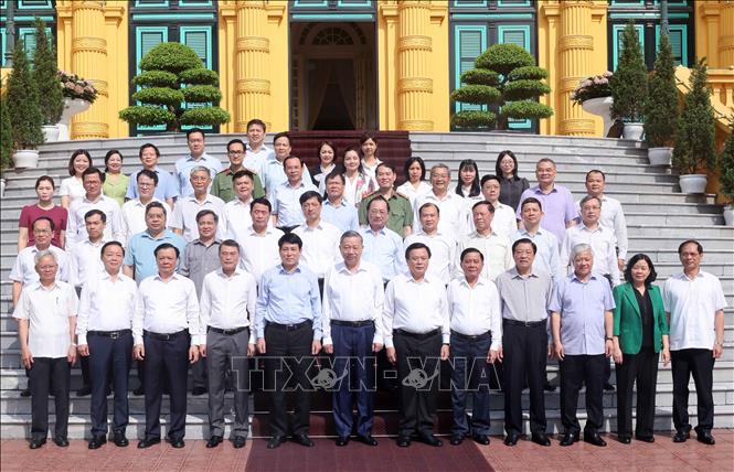 Chủ tịch nước Tô Lâm chủ trì phiên họp thứ ba Ban chỉ đạo Tổng kết 40 năm đổi mới