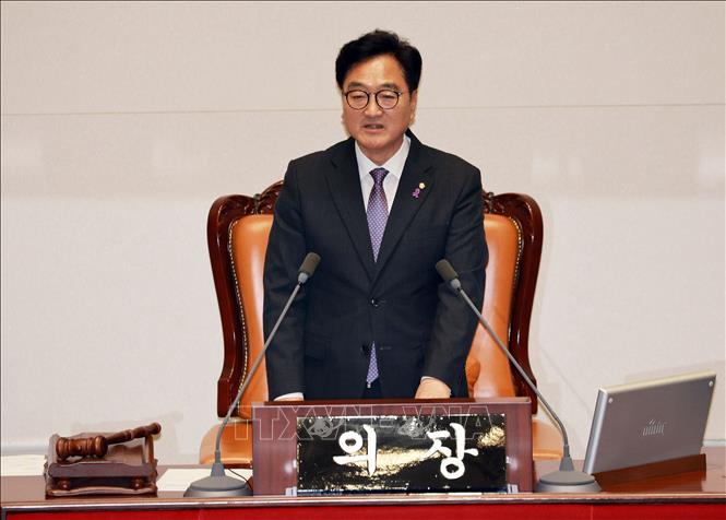 Chủ tịch Quốc hội Trần Thanh Mẫn chúc mừng Chủ tịch Quốc hội Hàn Quốc