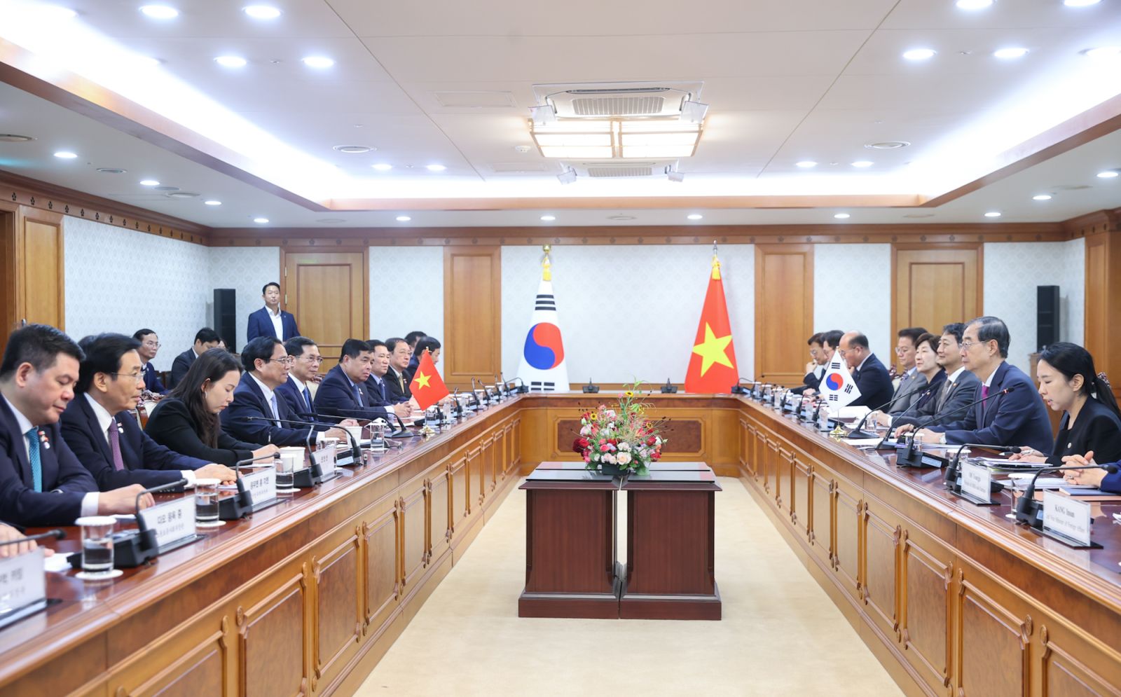 Việt Nam - Hàn Quốc ký 9 văn kiện hợp tác, hướng tới 150 tỷ USD thương mại song phương