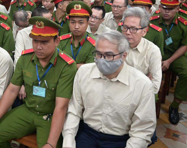 Đại án đăng kiểm: Lý do cựu Cục trưởng Đặng Việt Hà vừa là bị cáo, vừa là bị hại