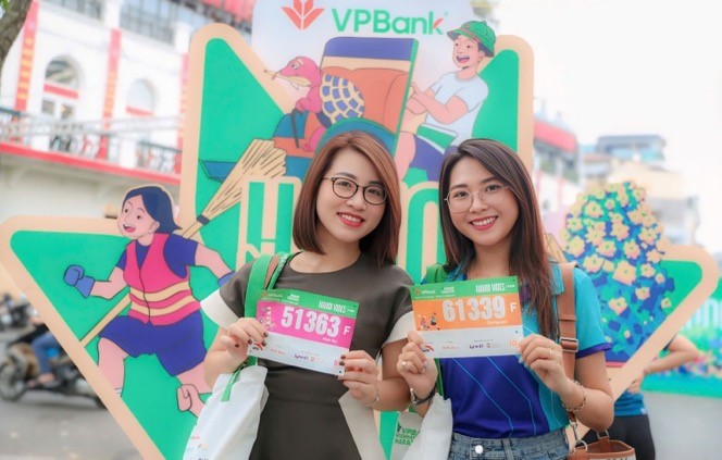 Trai xinh, gái đẹp đổ bộ ngày nhận bib VPIM 2024