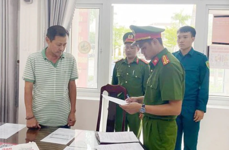 Bắt tạm giam nguyên Phó Giám đốc Ngân hàng Việt Á chi nhánh Hội An