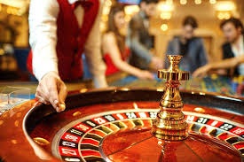 Kéo dài thời gian thí điểm cho người Việt Nam vào chơi casino từ ngày 4/11