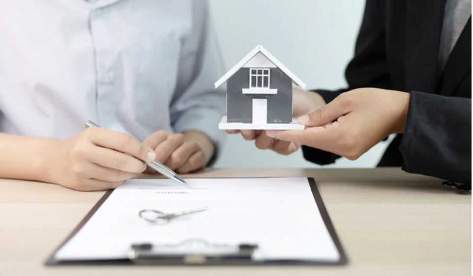 Từ 1/7, hợp đồng mua bán nhà đất không công chứng vẫn có hiệu lực?