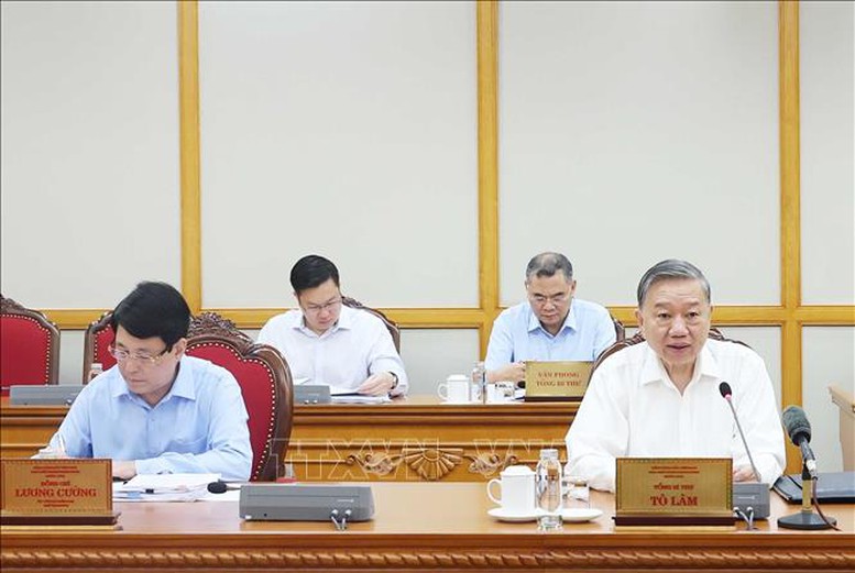 Bộ Chính trị, Ban Bí thư họp triển khai thực hiện sắp xếp tổ chức bộ máy của hệ thống chính trị