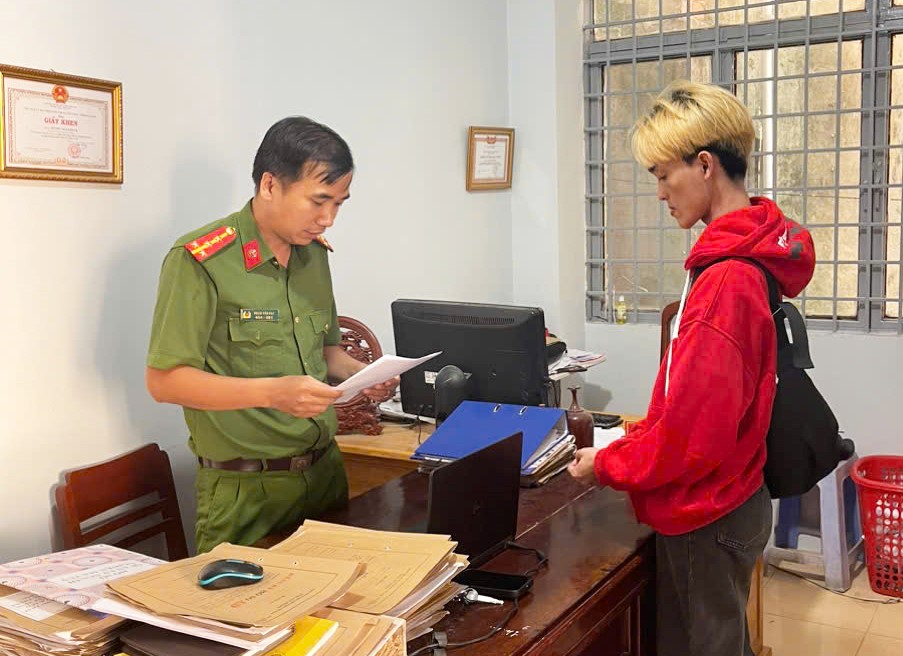 Khởi tố nam thanh niên trộm vàng của bạn ở An Giang