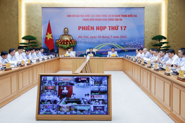 Thủ tướng chủ trì Phiên họp về các công trình, dự án ngành GTVT