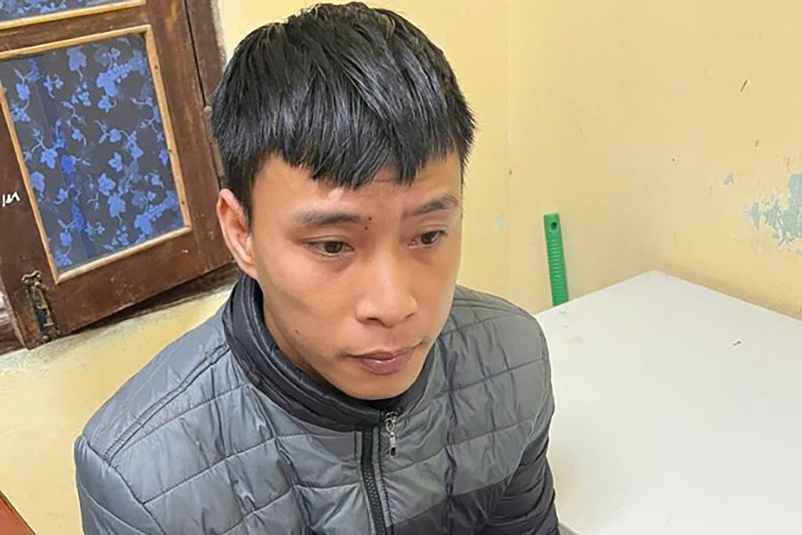 Mâu thuẫn tình cảm, nam thanh niên đâm người yêu tử vong