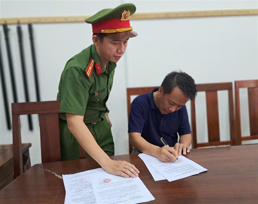 Bắt đối tượng lừa 'chạy án' để chiếm đoạt 16 tỷ đồng