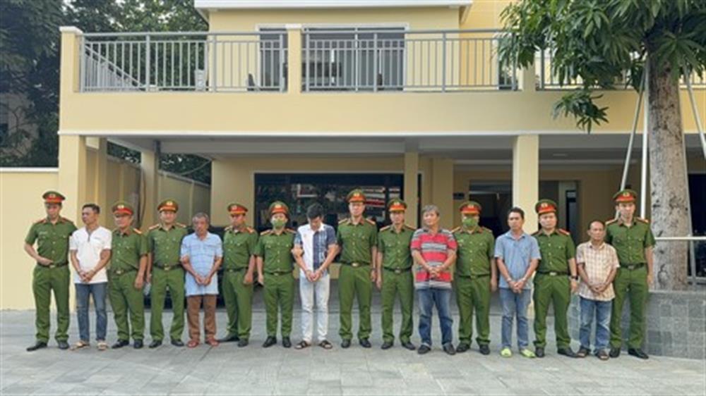 TP.HCM: Khởi tố thêm 34 đối tượng trong đường dây buôn lậu xăng dầu