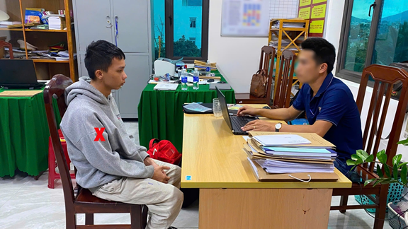 Bắt đối tượng sử dụng Facebook ảo ép nhiều học sinh dưới 16 tuổi thực hiện hành vi khiêu dâm