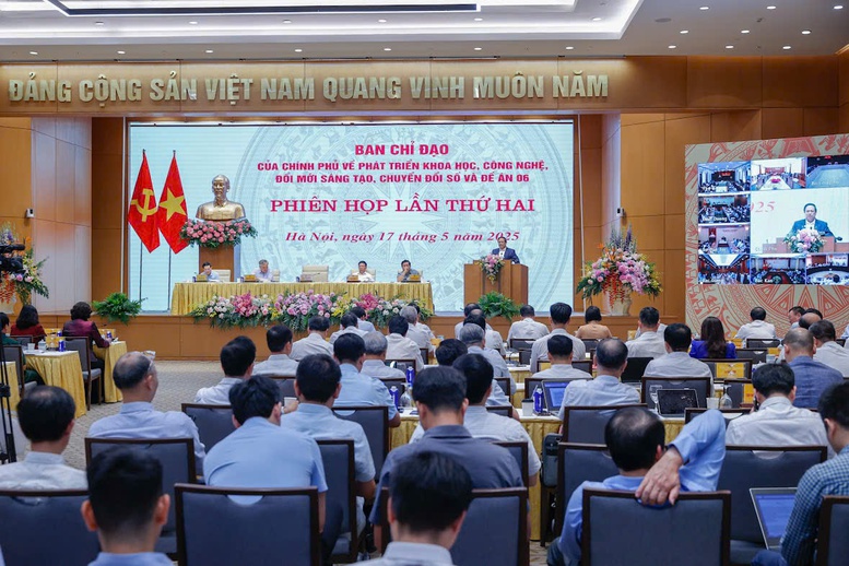 Xây dựng Chương trình Chính phủ số, hướng tới Chính phủ thông minh vào năm 2030