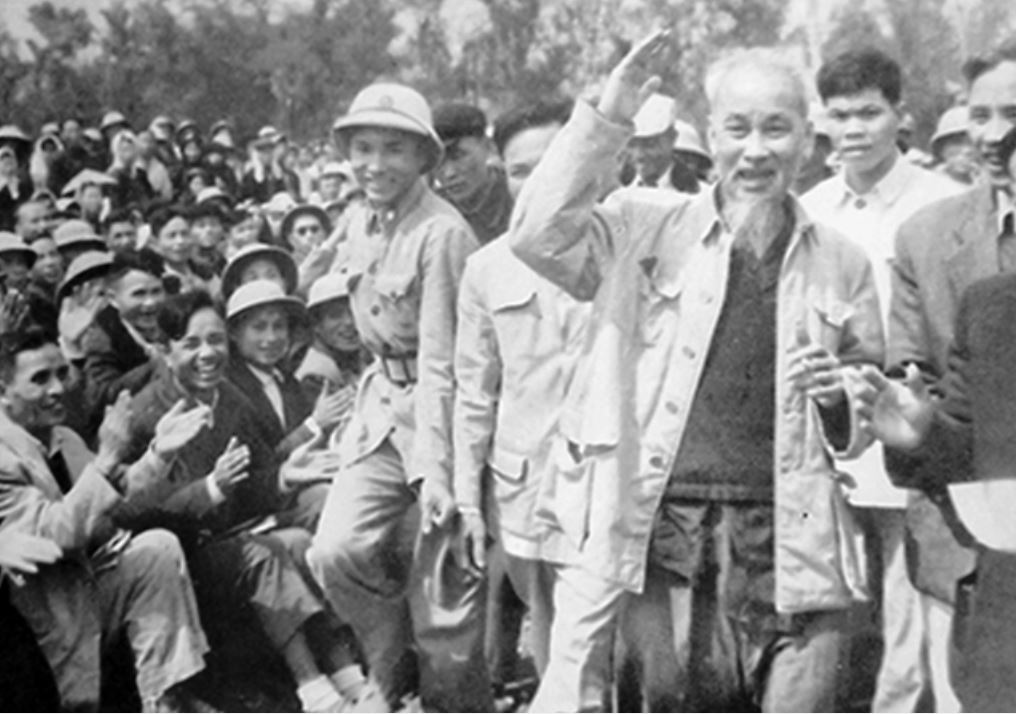 'Thần linh pháp quyền' trong tư tưởng Hồ Chí Minh