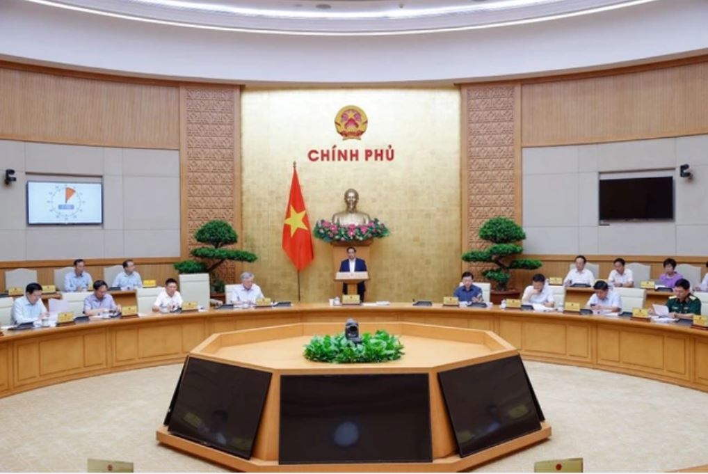 Thủ tướng: Không cầu toàn, không nóng vội trong xây dựng luật