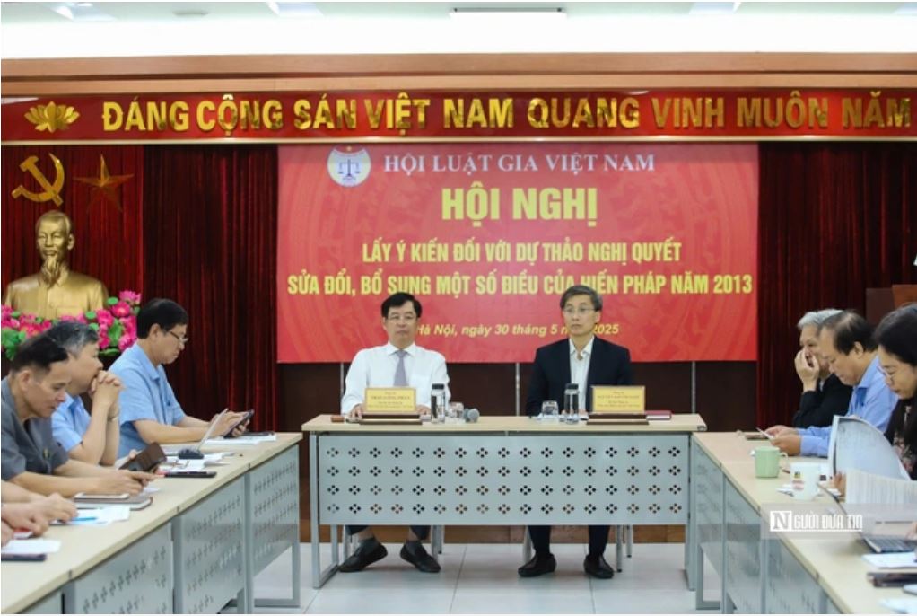 Sửa đổi Hiến pháp: Đề xuất loại hình 'tổ chức chính trị – xã hội – nghề nghiệp, các hội quần chúng do Đảng, Nhà nước giao nhiệm vụ'