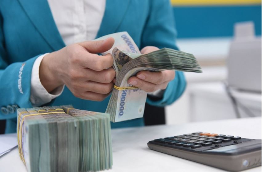Lãng phí và tiết kiệm hay câu chuyện tiền chùa…