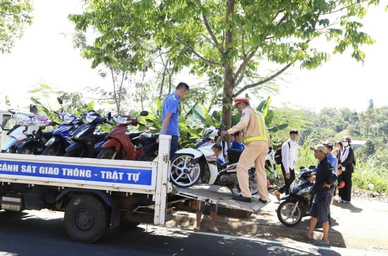 Không có giấy tờ xe có lấy được xe bị công an tạm giữ không ?