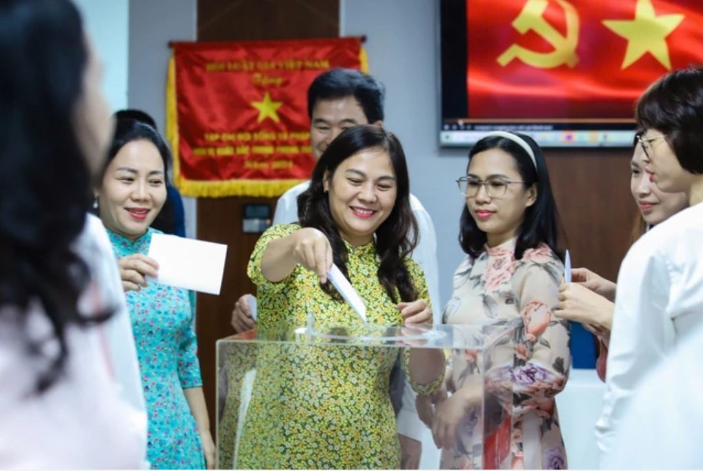 Chi bộ Tạp chí Đời sống và Pháp luật tổ chức thành công Đại hội lần thứ X