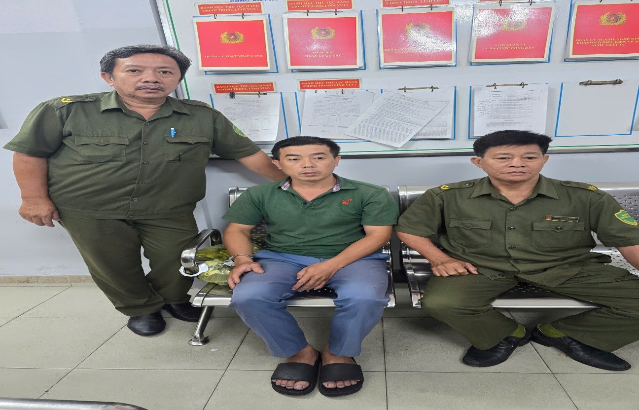 Bắt đối tượng truy nã về hành vi Lừa đảo chiếm đoạt tài sản
