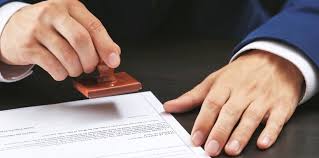 Thủ tục niêm yết việc tiếp nhận công chứng văn bản phân chia di sản từ 1/7/2025