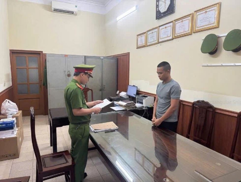 Bắt chủ kênh TikTok 'Gia đình Hải Sen'