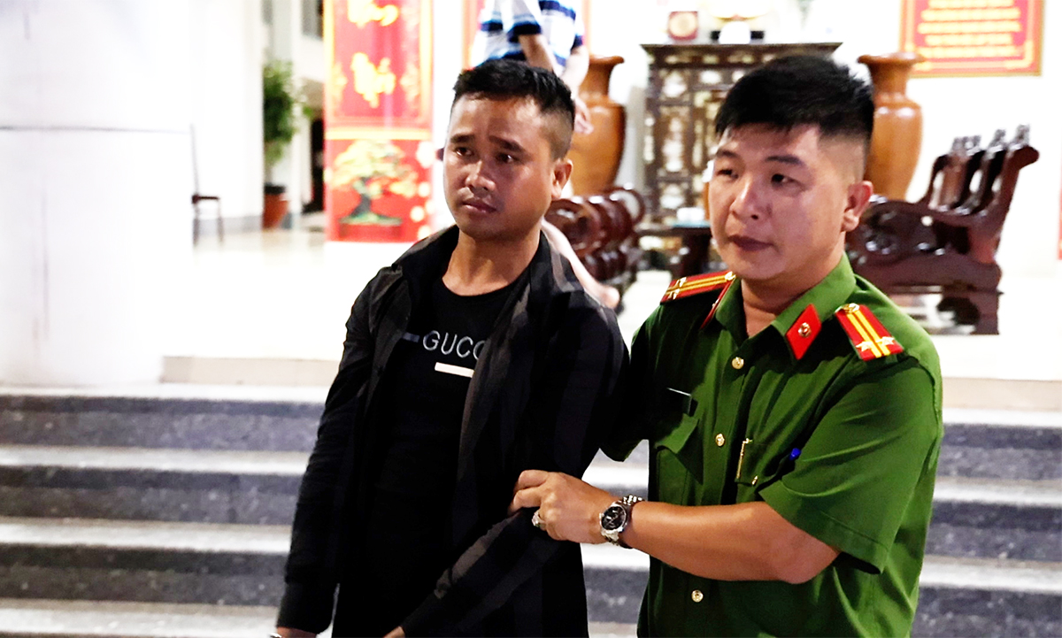 Bắt đối tượng đâm chết người vì nghĩ bị khiêu khích bằng tiếng nẹt pô xe máy