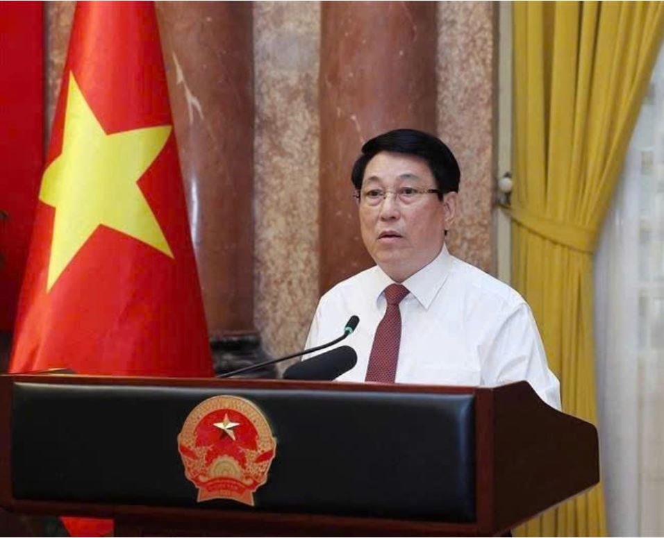Chủ tịch nước: Báo chí phải luôn là người đồng hành tỉnh táo và tin cậy