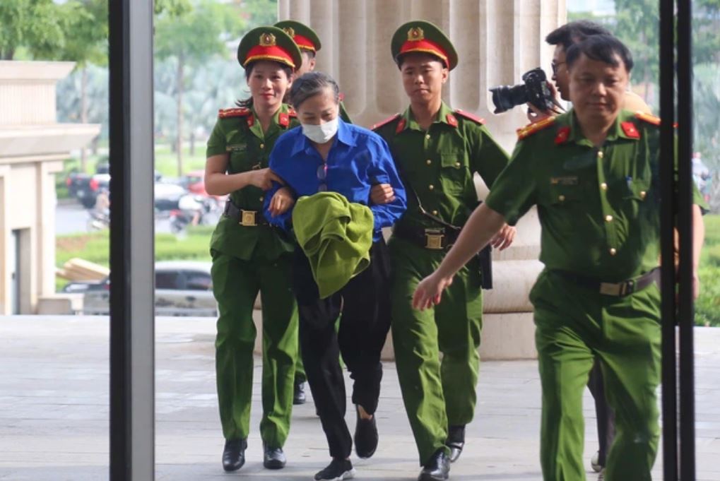 Hậu 'Pháo' cùng hàng loạt cựu bí thư, chủ tịch tỉnh hầu tòa