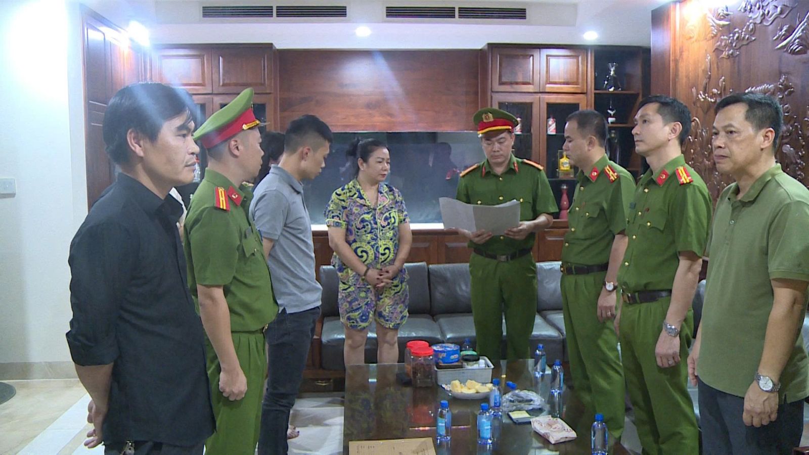 Bắt giữ Nguyễn Huy Tùng cùng các đối tượng liên quan