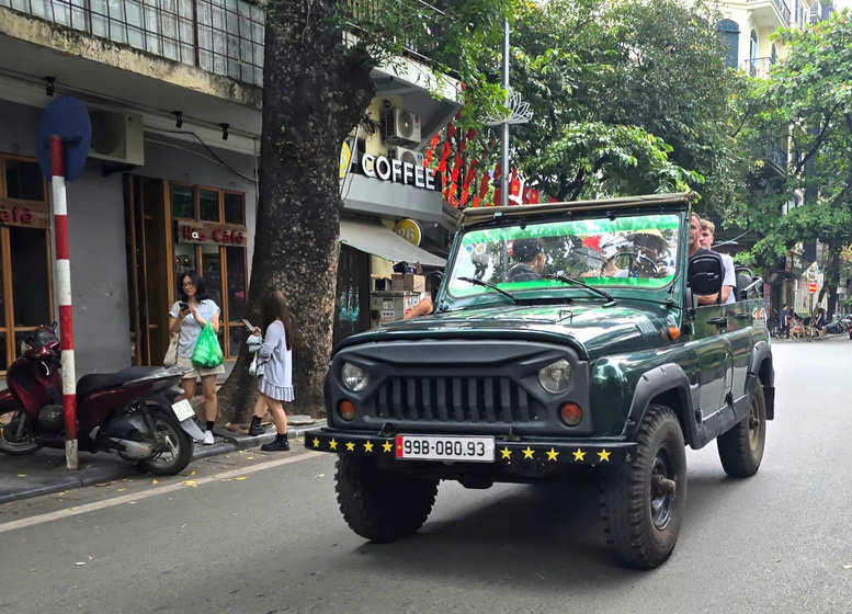 Rà soát, xử nghiêm xe Jeep, UAZ không đủ điều kiện chở khách