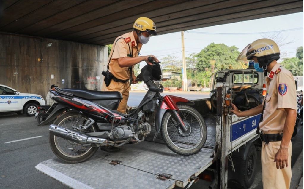 Những lỗi vi phạm giao thông bị tịch thu xe máy, ai cũng cần biết