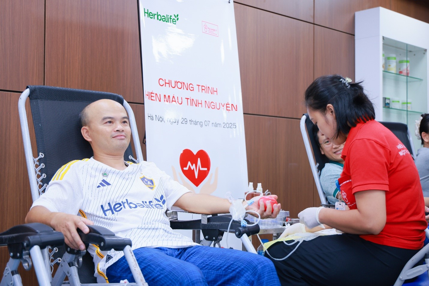 Herbalife Việt Nam tổ chức Ngày Hiến Máu Tình Nguyện 2025 tại TP. Hồ Chí Minh và Hà Nội, tiếp nhận 286 đơn vị máu