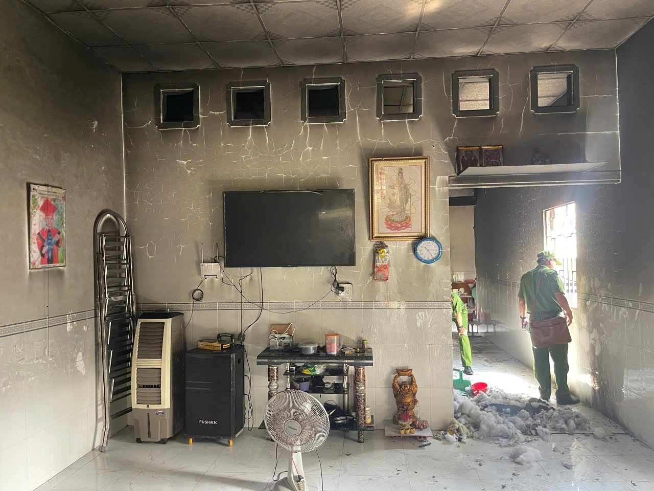 Người đàn ông phóng hỏa nhà 'vợ hờ' vì bị cằn nhằn sau khi đi nhậu về