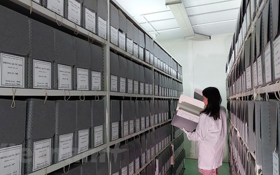 Đề xuất mức xử phạt với hành vi vi phạm quy định về sử dụng tài liệu lưu trữ