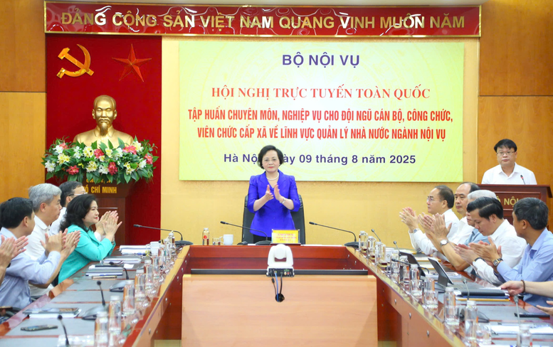 Bộ Nội vụ sẽ hướng dẫn điều tiết công chức, nơi thiếu vẫn được tuyển thêm