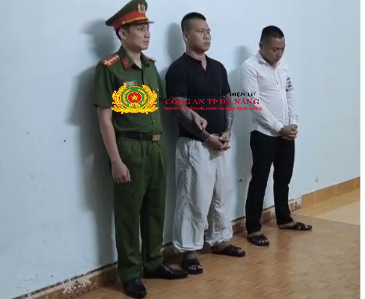 Tạm giữ hình sự đối tượng dí súng vào đầu chủ quán bida đe dọa