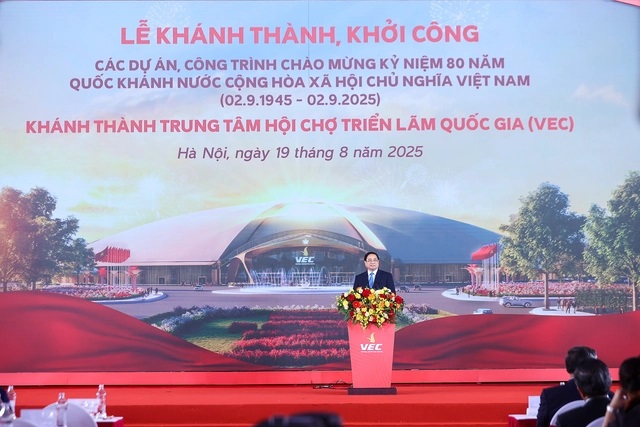 Thủ tướng: Tự tin làm tiếp những công trình thế kỷ như đường sắt tốc độ cao