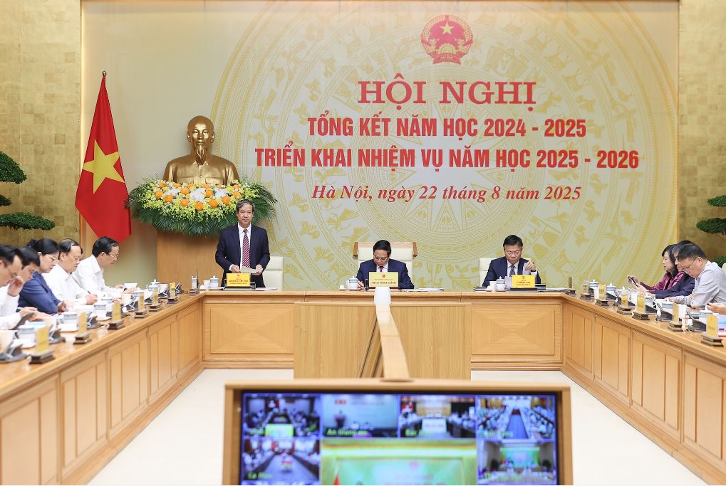 Thủ tướng chủ trì hội nghị triển khai nhiệm vụ năm học mới