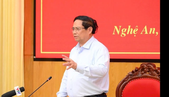 Thủ tướng Chính phủ Phạm Minh Chính nhấn mạnh phải đặt tính mạng người dân lên trên hết