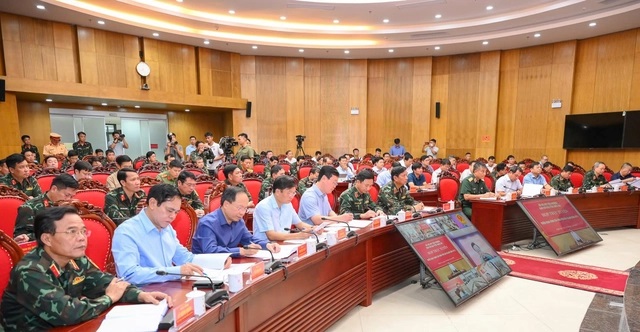 Thủ tướng Chính phủ Phạm Minh Chính nhấn mạnh phải đặt tính mạng người dân lên trên hết
