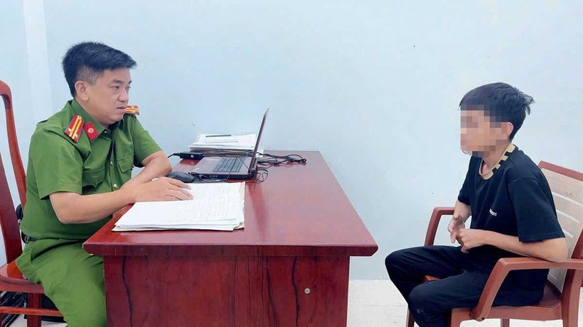 Tạm giữ đối tượng cùng bạn đi giải quyết mâu thuẫn, cướp luôn xe của đối thủ