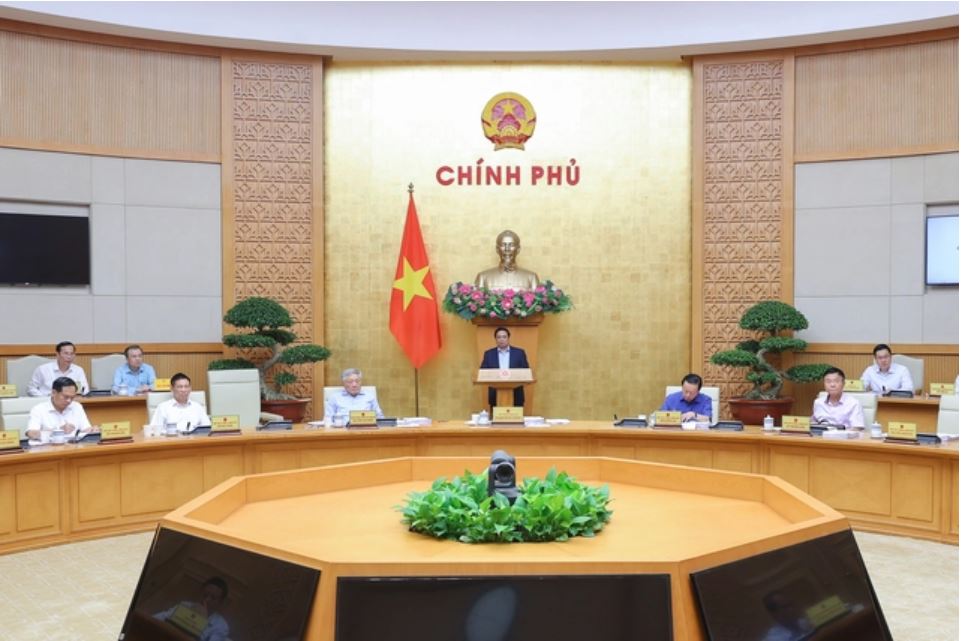 Thủ tướng yêu cầu kiểm soát chặt giá vàng, giá USD